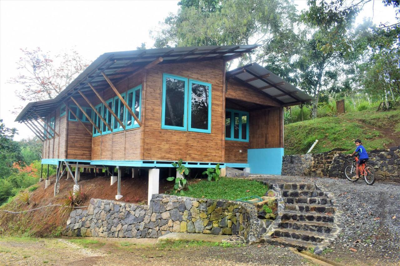 Casa De Bambu Villa Turrialba Eksteriør billede