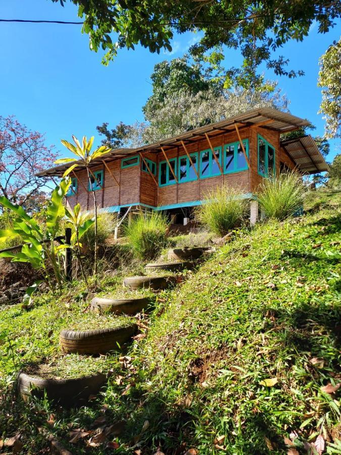 Casa De Bambu Villa Turrialba Eksteriør billede